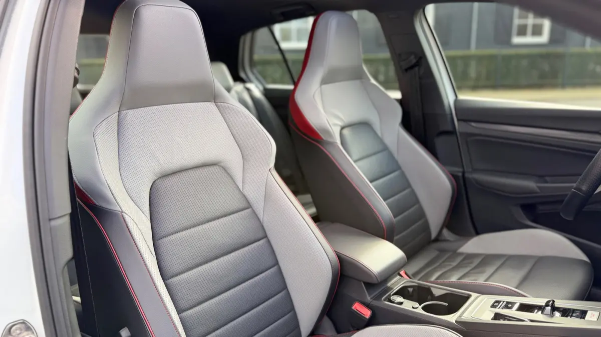 2.0 TSI GTI Panoramadak Leer Stoelverwarming/Verkoeling Camera Keyless entry