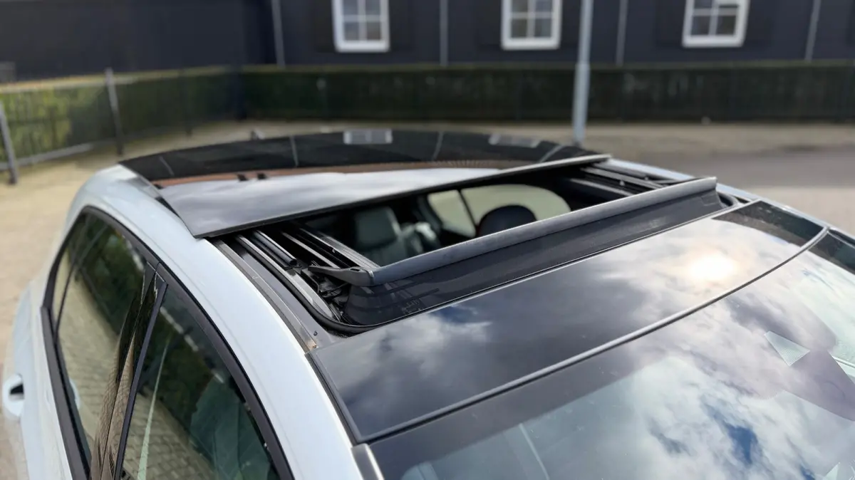 2.0 TSI GTI Panoramadak Leer Stoelverwarming/Verkoeling Camera Keyless entry