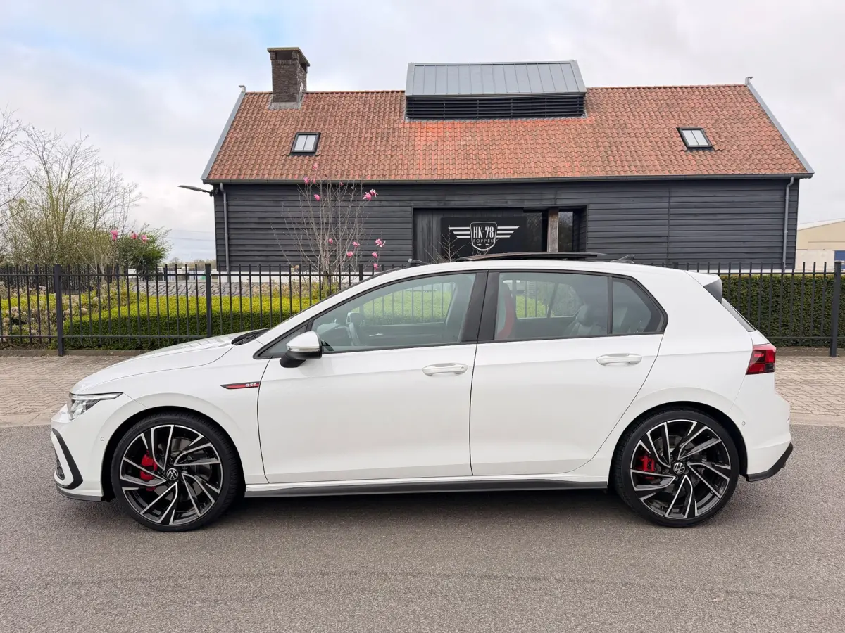 2.0 TSI GTI Panoramadak Leer Stoelverwarming/Verkoeling Camera Keyless entry