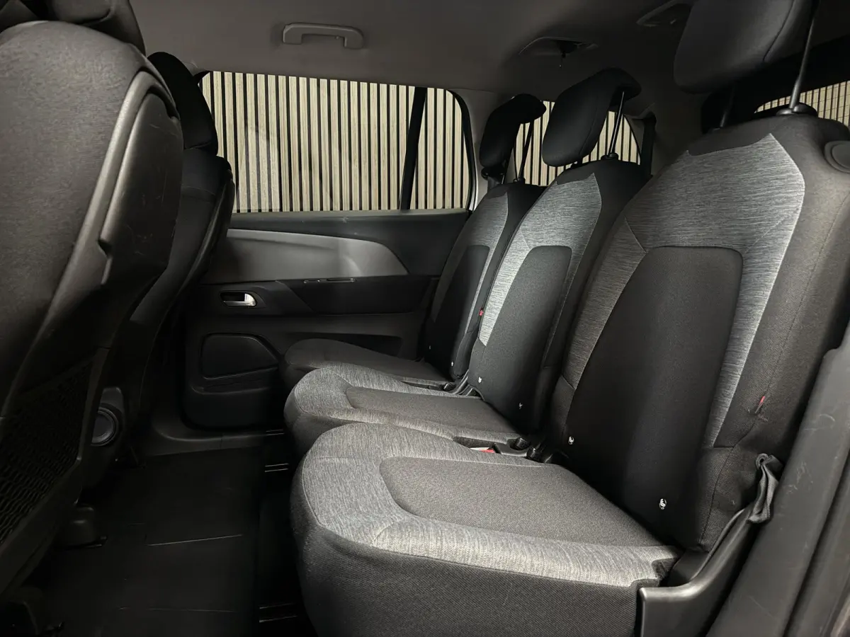 1.2 PureTech Business | Camera | Carplay | Riem vervangen