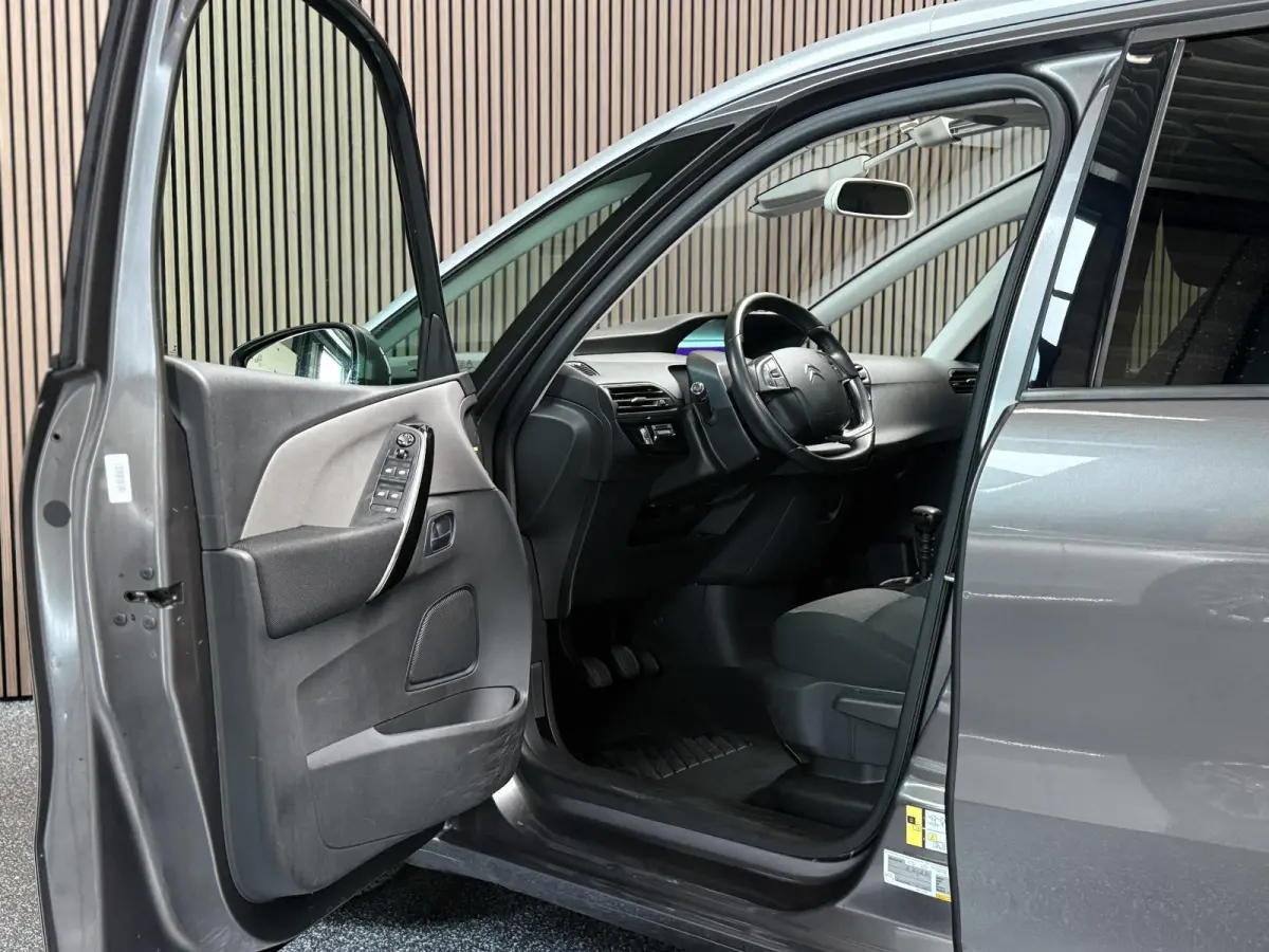 1.2 PureTech Business | Camera | Carplay | Riem vervangen