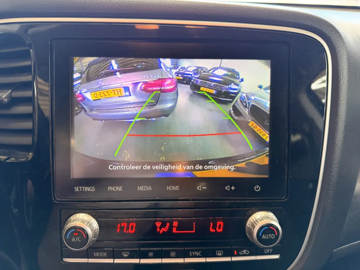 2.4 PHEV AWD PURE PLUG IN HYBRIDE CAMERA CARPLAY LED-XENON