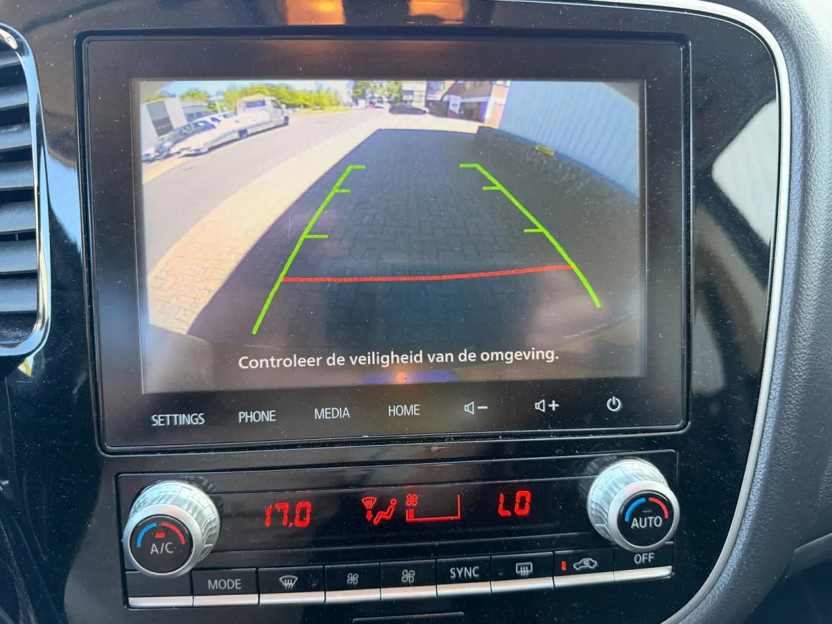 2.4 PHEV AWD PURE PLUG IN HYBRIDE CAMERA CARPLAY LED-XENON