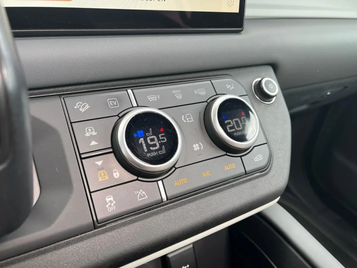 2.0 P400e 110 X-Dynamic HSE | Elek. Trekhaak | Meridian Audio | Panoramadak | Stoel Koeling & Verwarming |