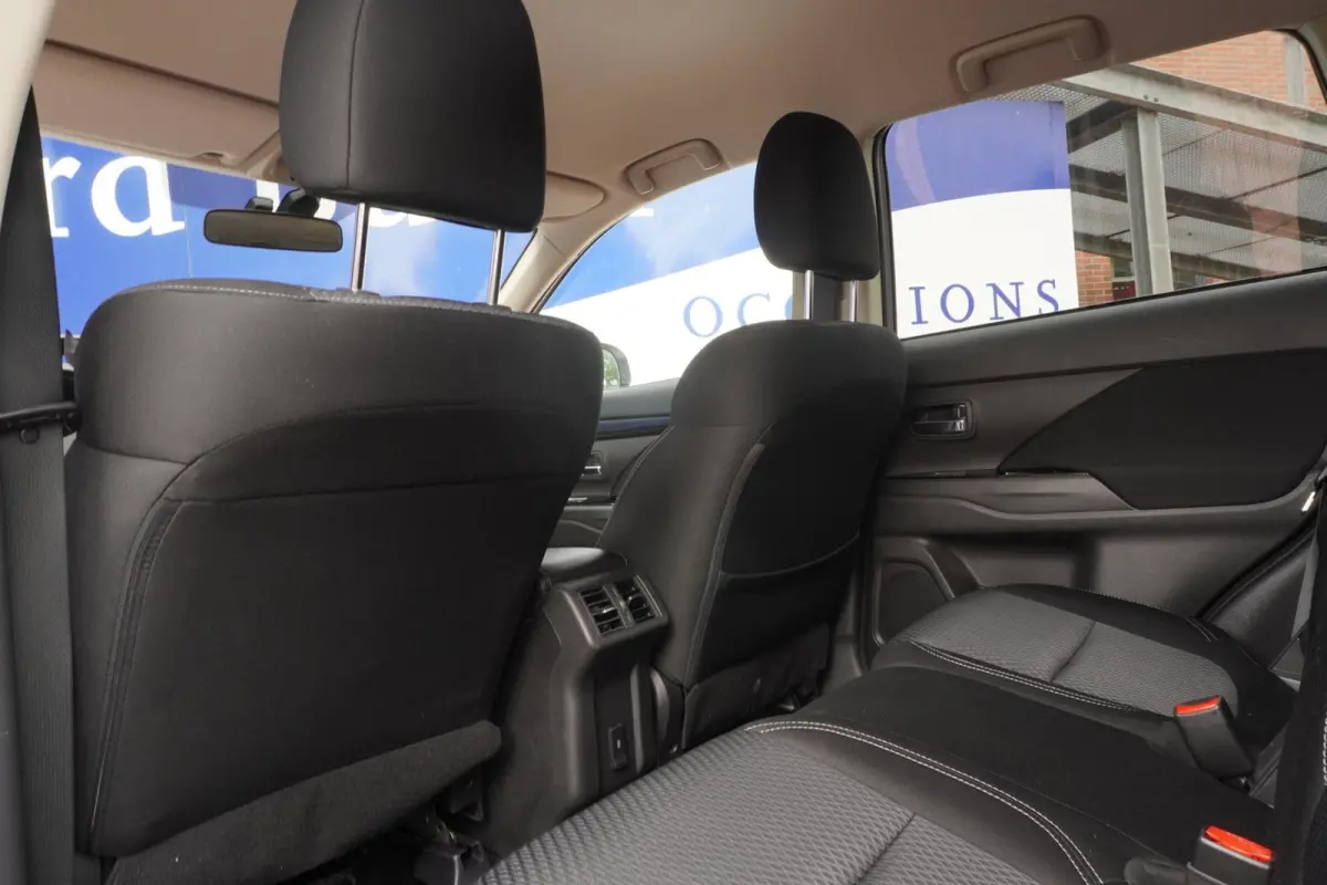 2.4 PHEV 4WD Pure 240PK / Carplay / Camera / stoel-verw / 45.KM Act.radius / 1500.KG Trekgewicht / = SUPER !!
