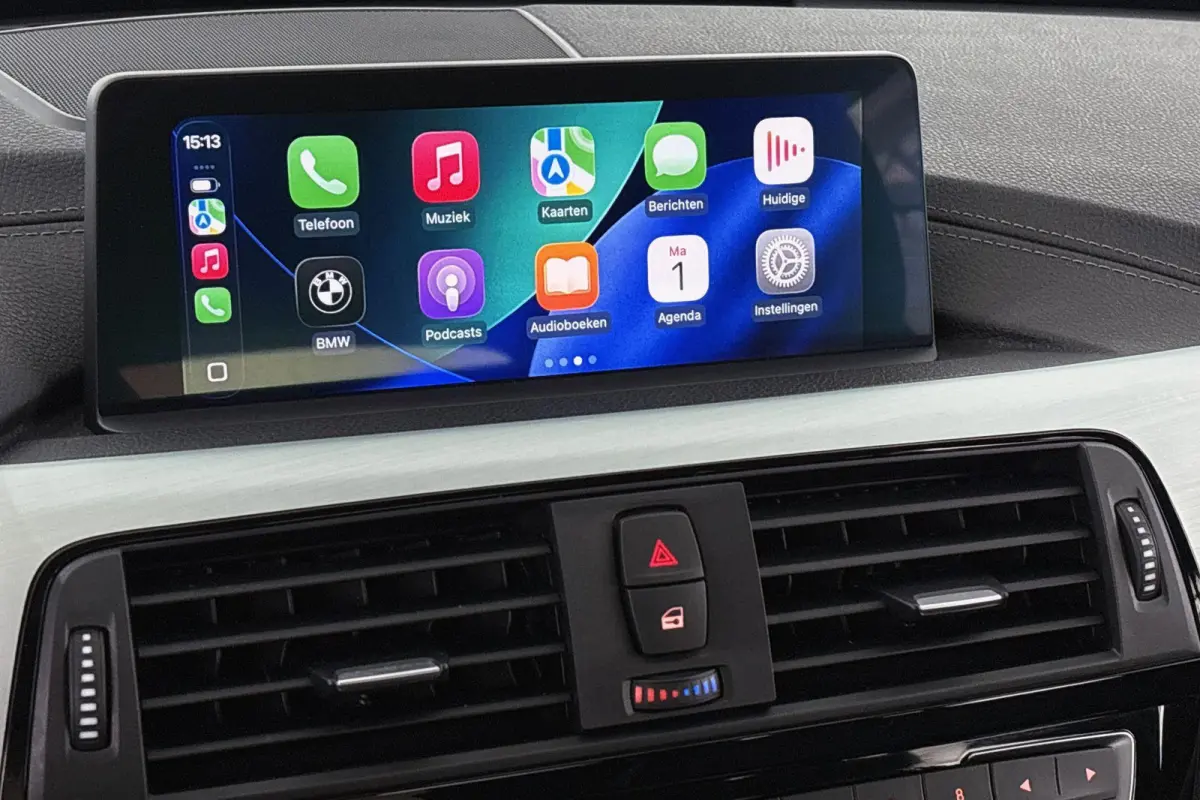 318i Luxury Edition Elektrische Trekhaak HiFi Groot Navigatie