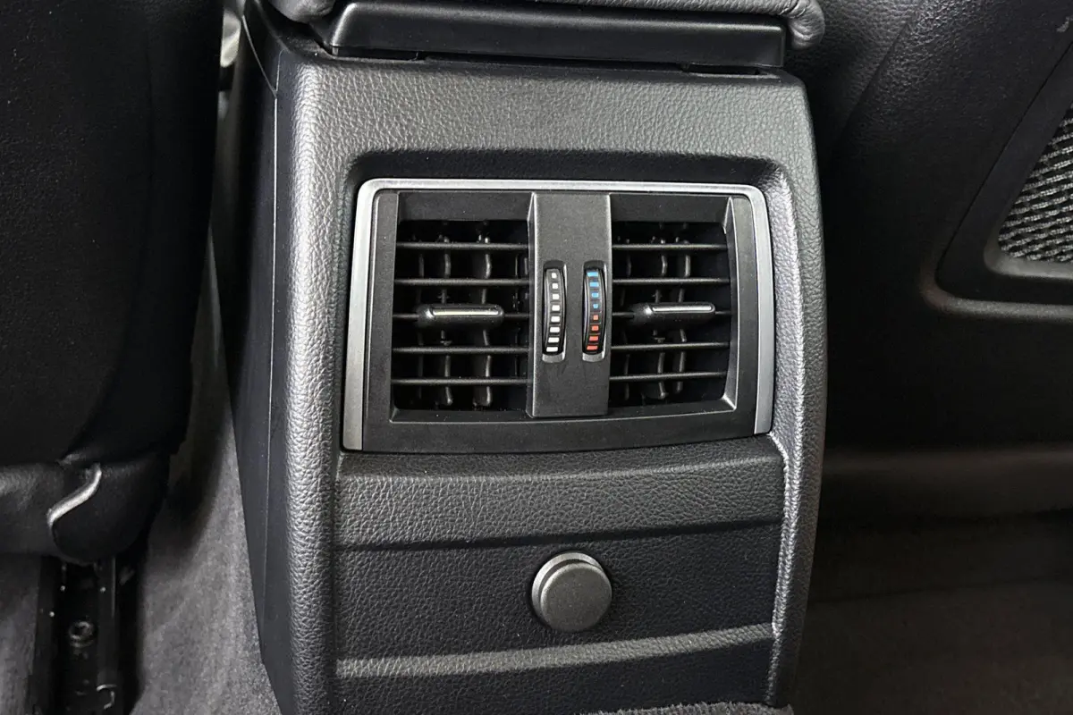 318i Luxury Edition Elektrische Trekhaak HiFi Groot Navigatie