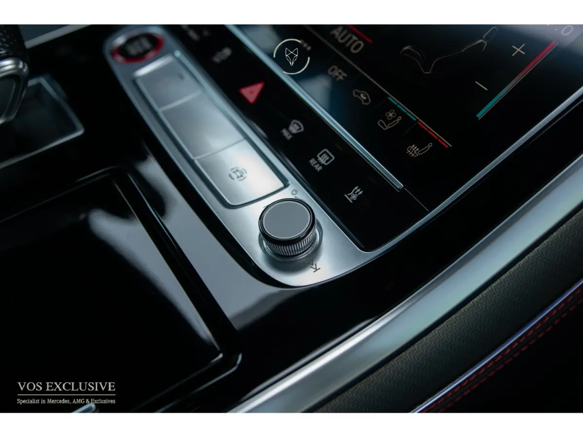 4.0 TFSI RS Q8 Quattro BTW|Massage|B&O 3D Advanced|HUD|Standkachel|23''|4-wielsturing|Trekhaak|Softclose