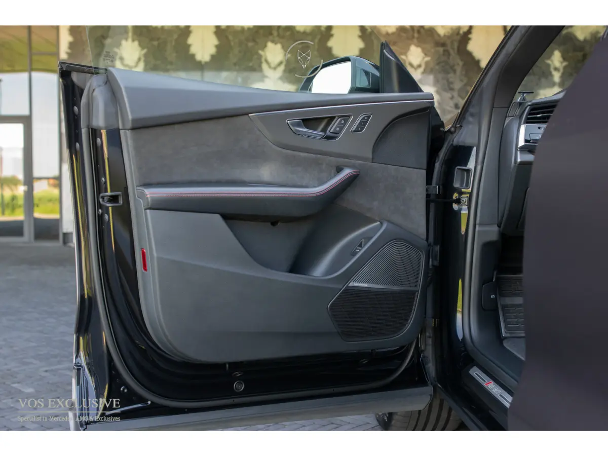 4.0 TFSI RS Q8 Quattro BTW|Massage|B&O 3D Advanced|HUD|Standkachel|23''|4-wielsturing|Trekhaak|Softclose