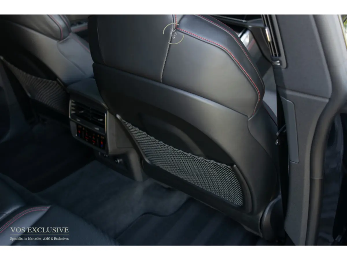 4.0 TFSI RS Q8 Quattro BTW|Massage|B&O 3D Advanced|HUD|Standkachel|23''|4-wielsturing|Trekhaak|Softclose