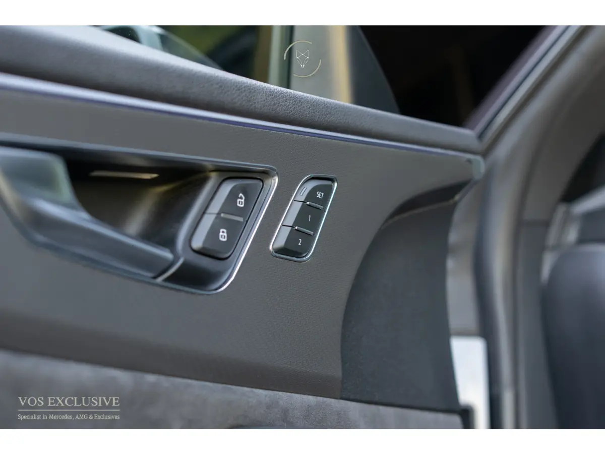 4.0 TFSI RS Q8 Quattro BTW|Massage|B&O 3D Advanced|HUD|Standkachel|23''|4-wielsturing|Trekhaak|Softclose