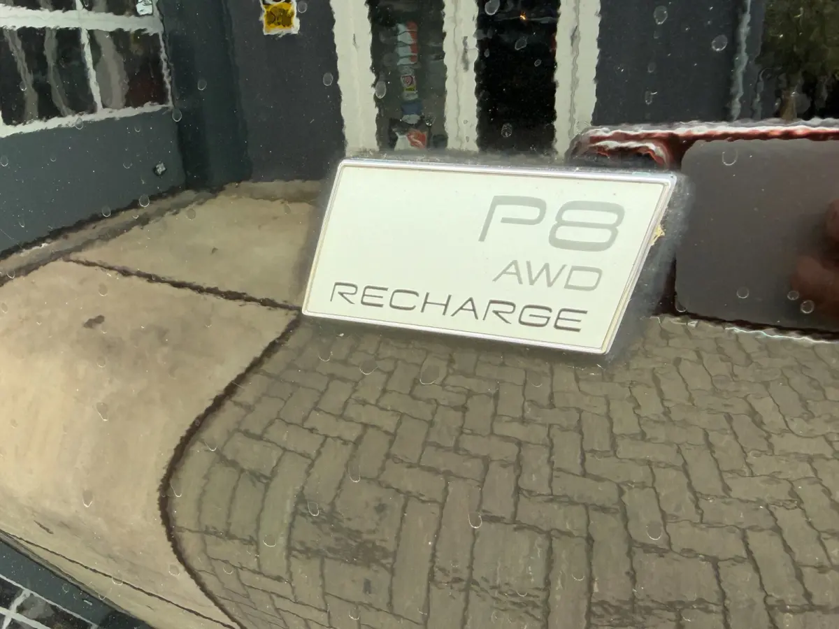 P8 AWD R-Design / SOH 93% / Pano / 360 CAM / 400PK / Harman & Kardon / 1e Eigenaar.