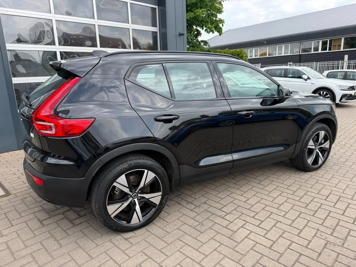 P8 AWD R-Design / SOH 93% / Pano / 360 CAM / 400PK / Harman & Kardon / 1e Eigenaar.