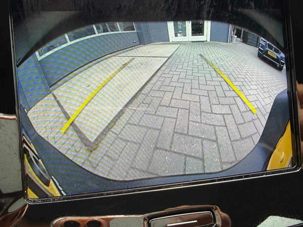 P8 AWD R-Design / SOH 93% / Pano / 360 CAM / 400PK / Harman & Kardon / 1e Eigenaar.