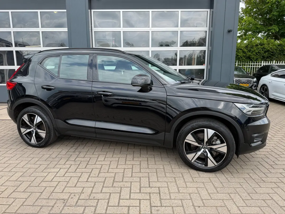 P8 AWD R-Design / SOH 93% / Pano / 360 CAM / 400PK / Harman & Kardon / 1e Eigenaar.