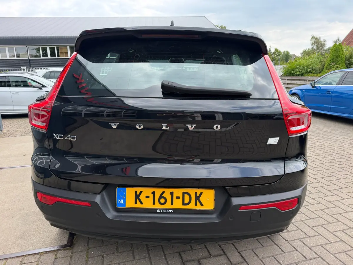 P8 AWD R-Design / SOH 93% / Pano / 360 CAM / 400PK / Harman & Kardon / 1e Eigenaar.