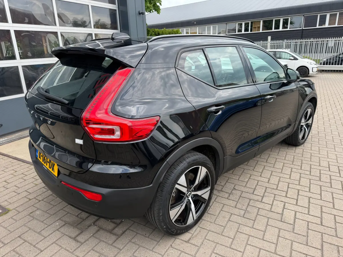 P8 AWD R-Design / SOH 93% / Pano / 360 CAM / 400PK / Harman & Kardon / 1e Eigenaar.