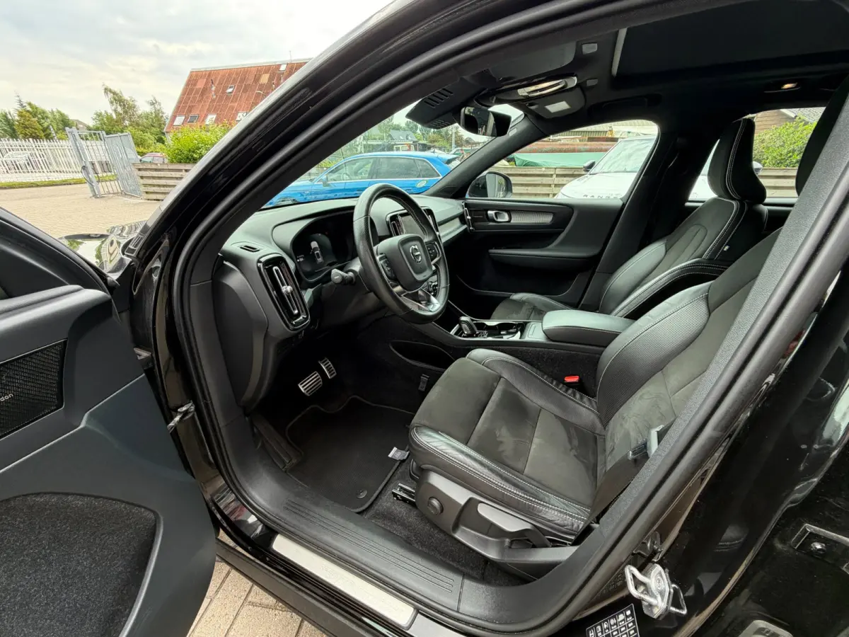 P8 AWD R-Design / SOH 93% / Pano / 360 CAM / 400PK / Harman & Kardon / 1e Eigenaar.