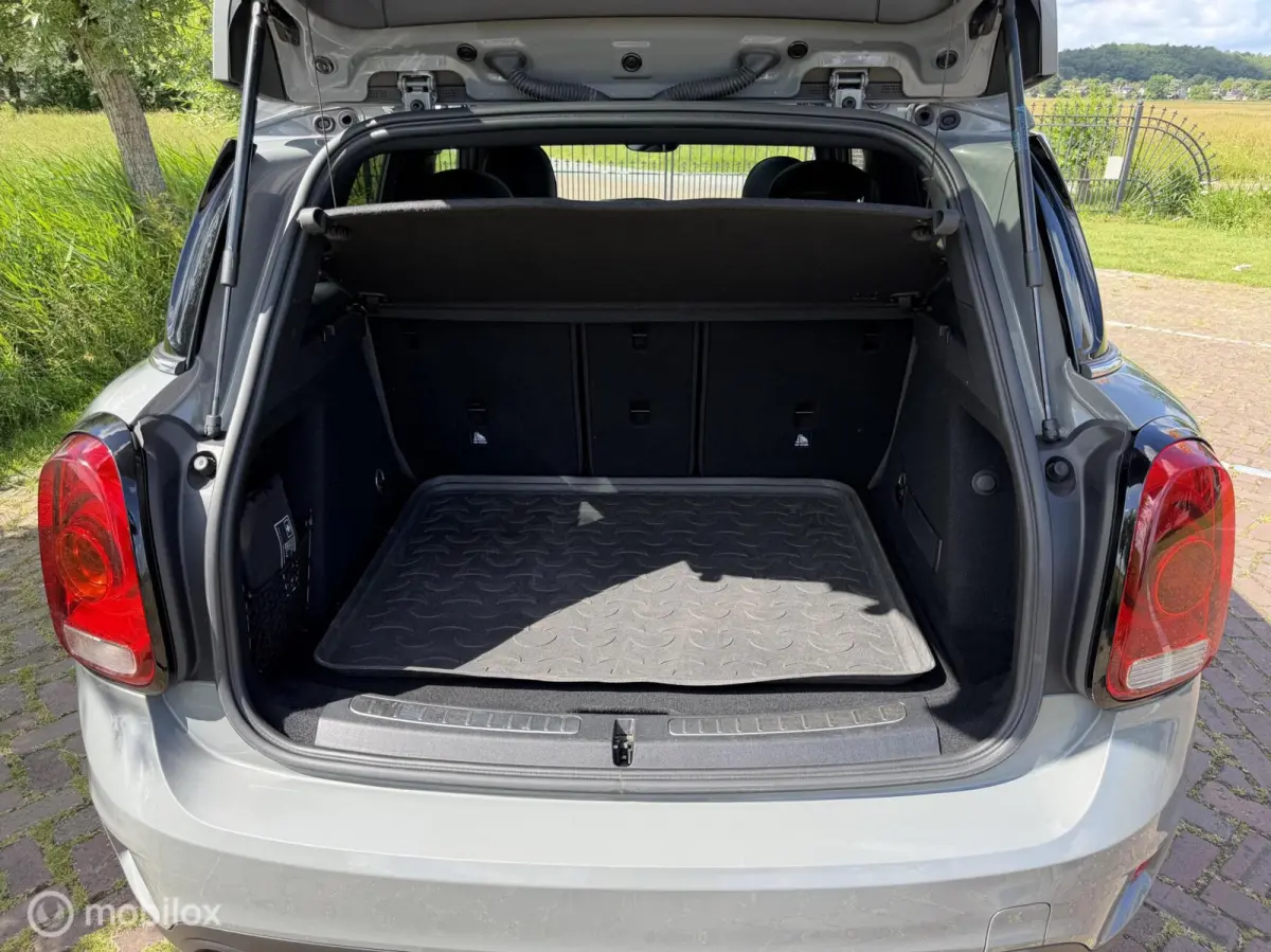 1.5 Automaat One Chili Panorama Led 18 Inch