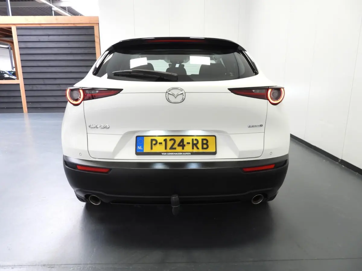 2.0 e-SkyActiv-X M Hybrid NAVI/TREKH./ADAPT.CRUISE/LED/16"LMV!