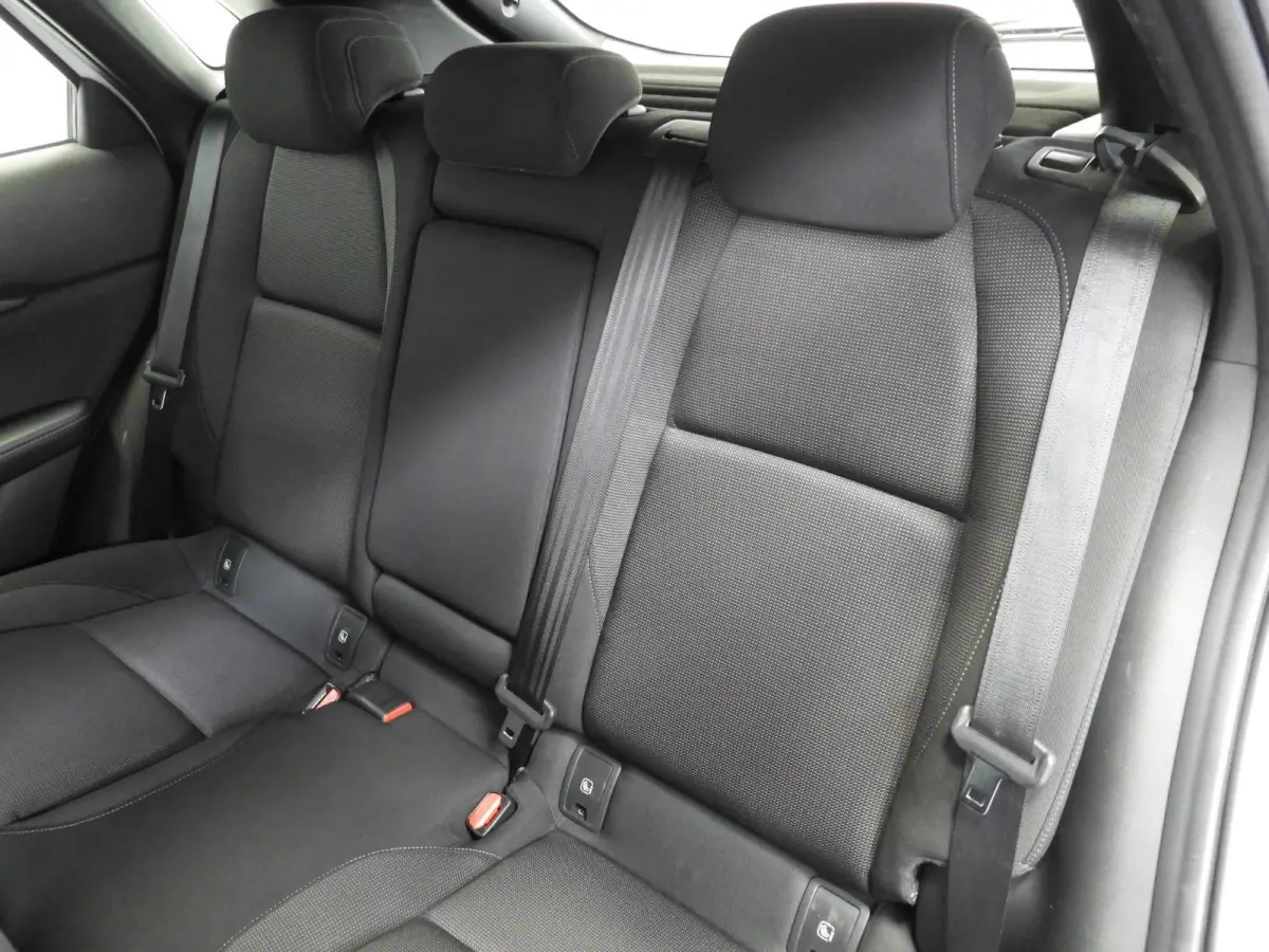 2.0 e-SkyActiv-X M Hybrid NAVI/TREKH./ADAPT.CRUISE/LED/16"LMV!