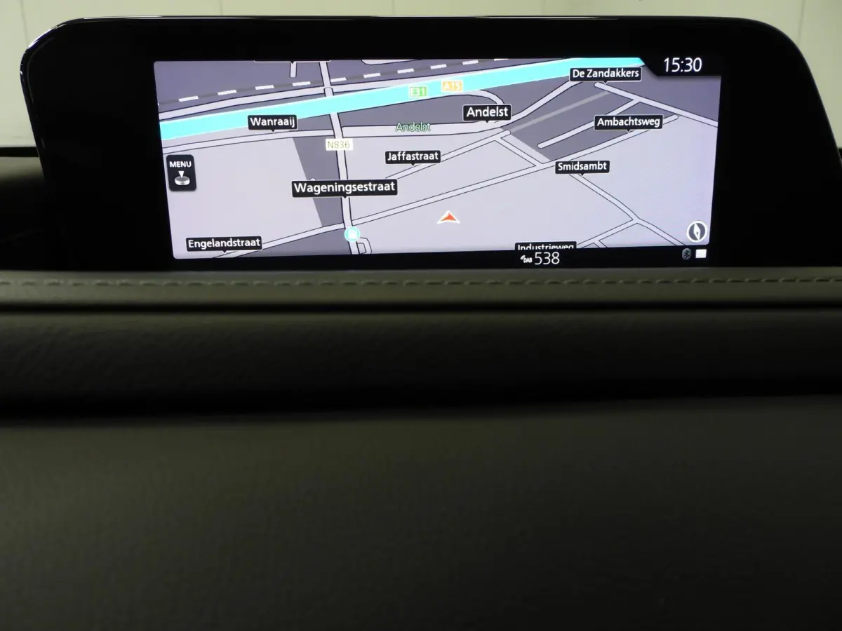 2.0 e-SkyActiv-X M Hybrid NAVI/TREKH./ADAPT.CRUISE/LED/16"LMV!