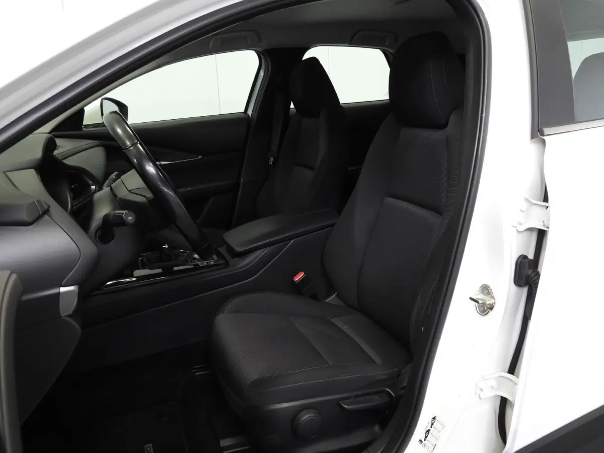 2.0 e-SkyActiv-X M Hybrid NAVI/TREKH./ADAPT.CRUISE/LED/16"LMV!