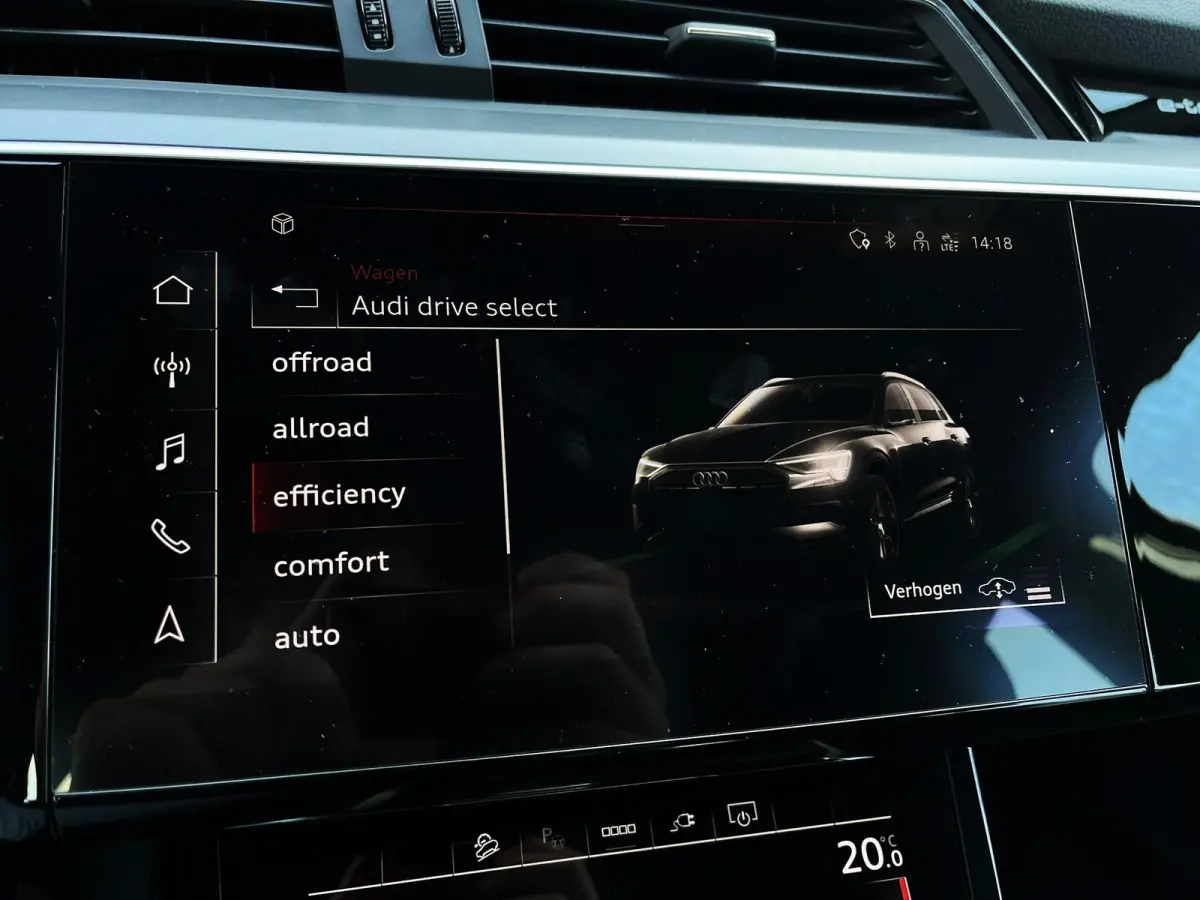 50 313pk quattro Business edition 71 kWh | SoH 93,6% | Trekhaak | Luchtvering | Navigatie