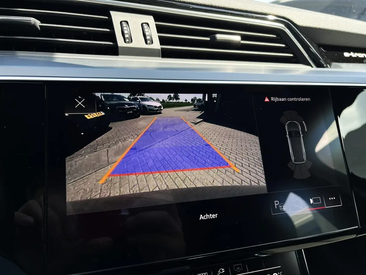 50 313pk quattro Business edition 71 kWh | SoH 93,6% | Trekhaak | Luchtvering | Navigatie