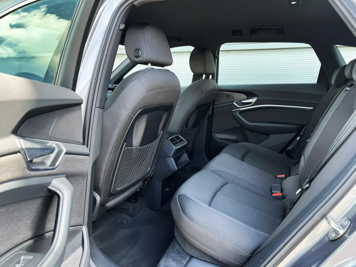 50 313pk quattro Business edition 71 kWh | SoH 93,6% | Trekhaak | Luchtvering | Navigatie