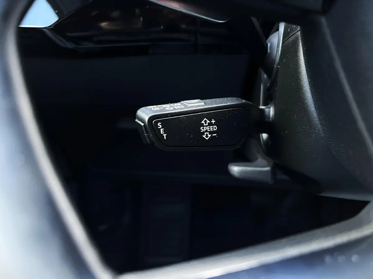 50 313pk quattro Business edition 71 kWh | SoH 93,6% | Trekhaak | Luchtvering | Navigatie