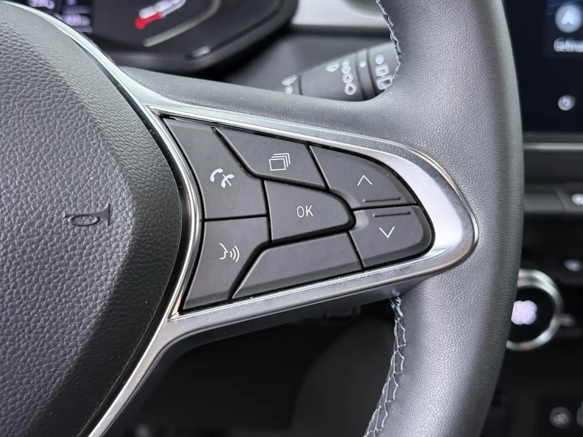 techno TCe 90 | Parkeercamera | Navigatie | Climate Control |