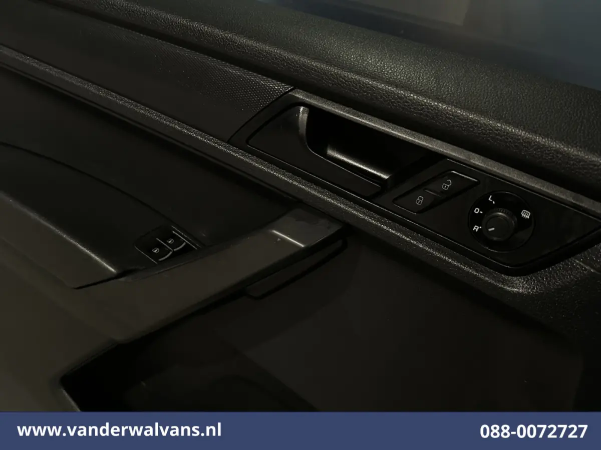2.0 TDI 102pk L1H1 Euro6 Airco | Imperiaal | 1500kg Trekhaak | Cruisecontrol Parkeersensoren