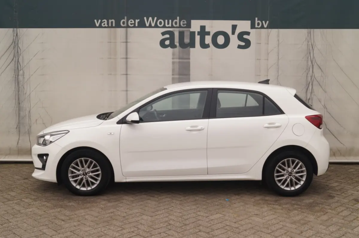 1.0 T-GDi MHEV DynamicLine -NAVI-ECC-LMV-CAM-
