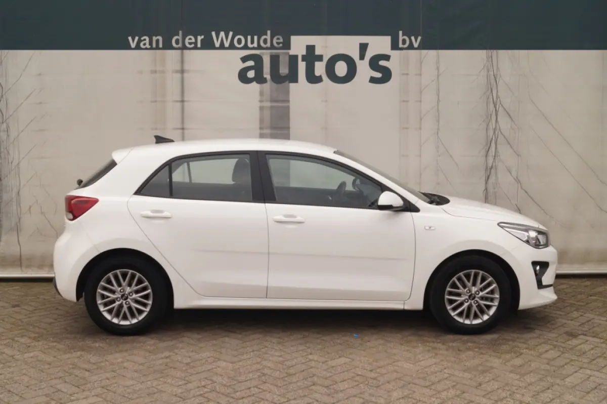 1.0 T-GDi MHEV DynamicLine -NAVI-ECC-LMV-CAM-