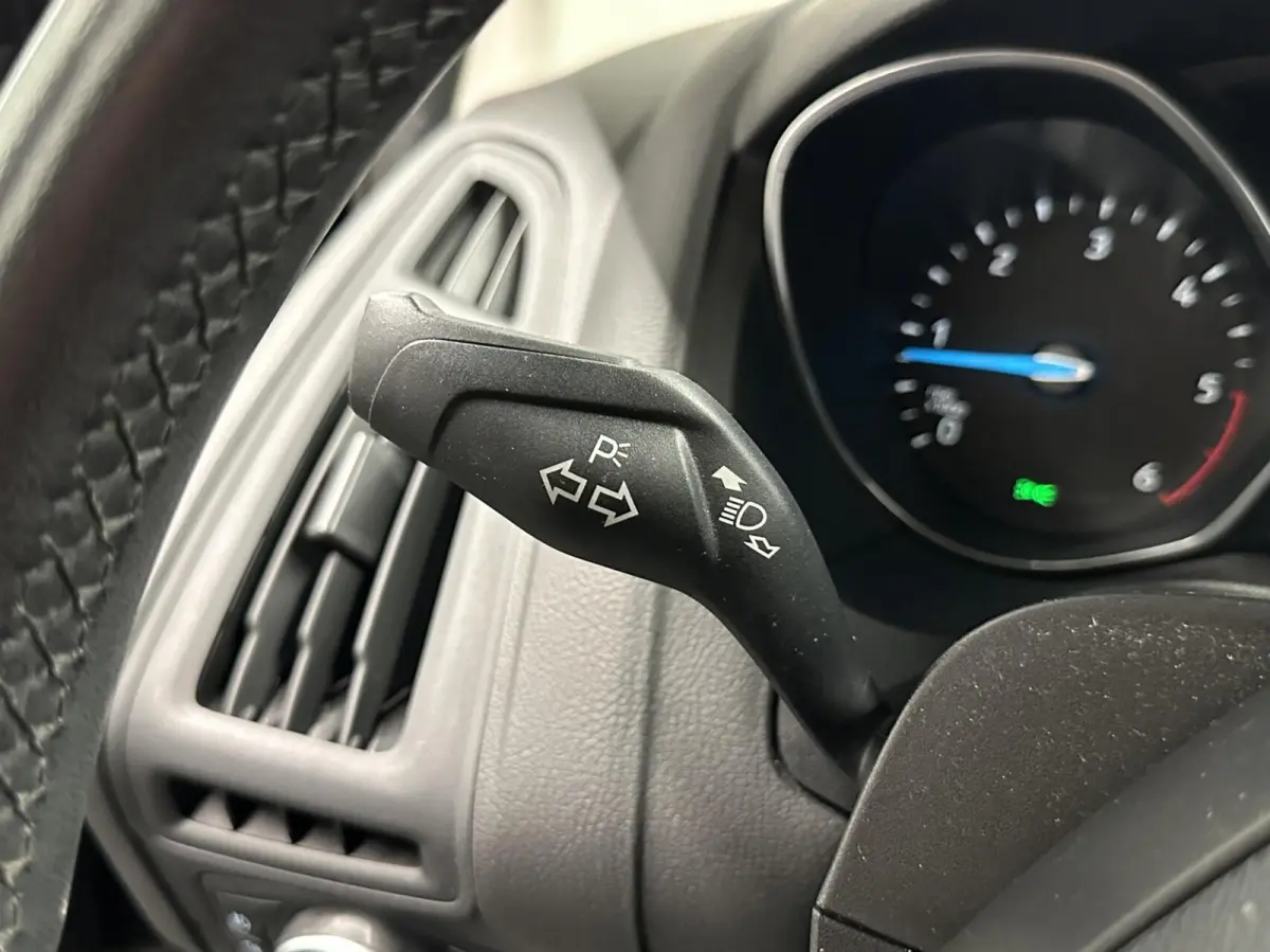 1.5 TDCI Lease Edition TREKHAAK NAVI CRUISE CARPLAY ECC LM.