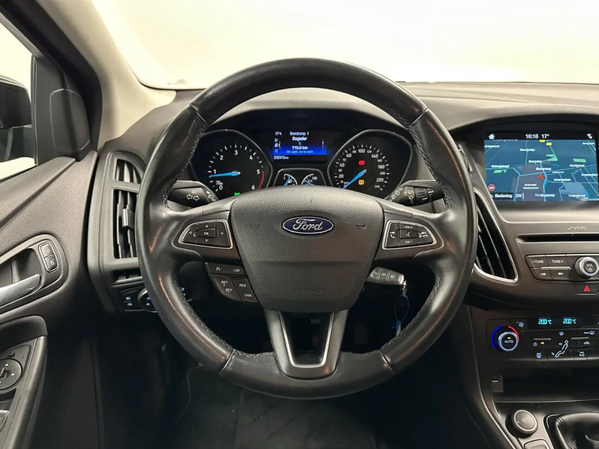 1.5 TDCI Lease Edition TREKHAAK NAVI CRUISE CARPLAY ECC LM.