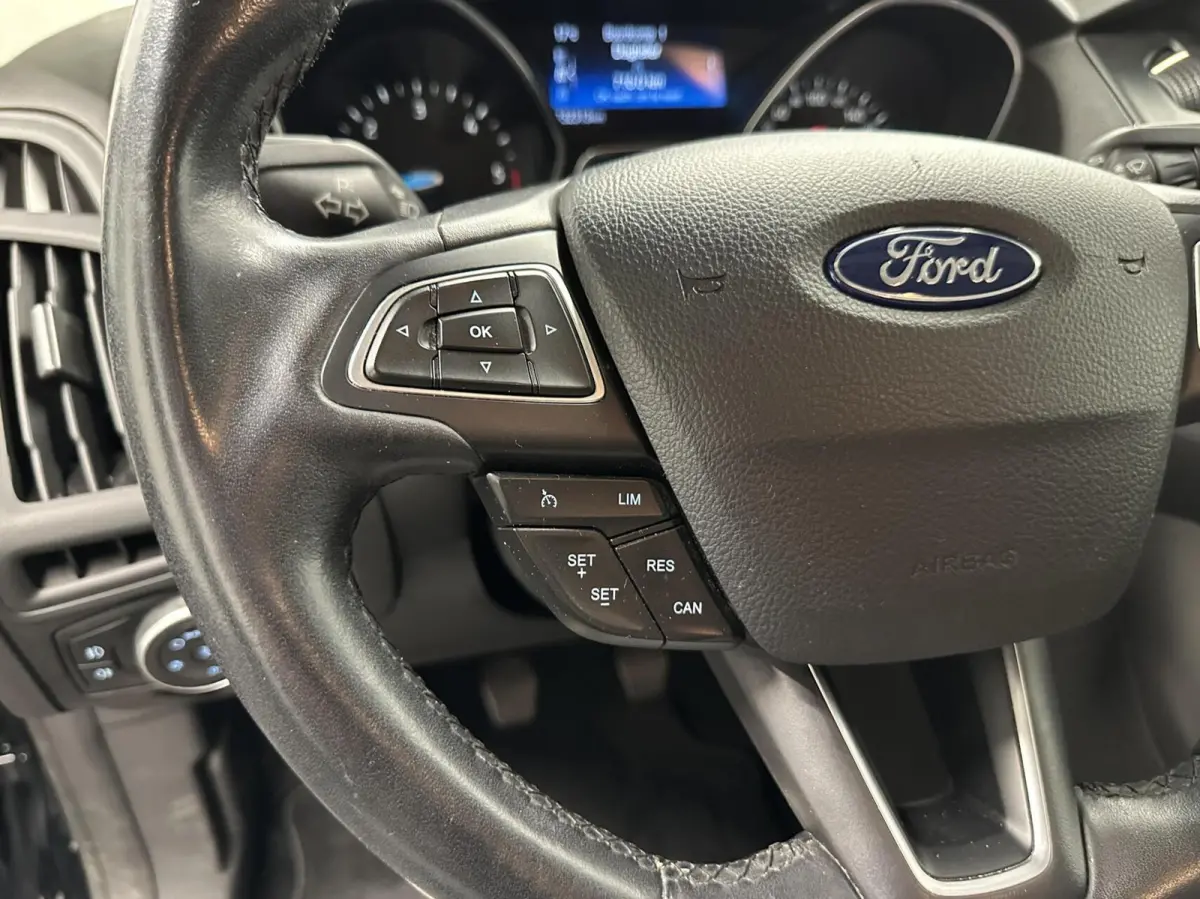 1.5 TDCI Lease Edition TREKHAAK NAVI CRUISE CARPLAY ECC LM.