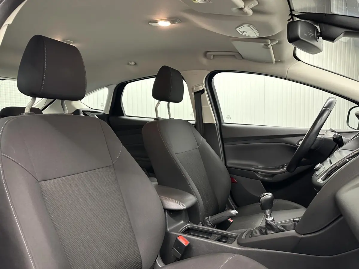 1.5 TDCI Lease Edition TREKHAAK NAVI CRUISE CARPLAY ECC LM.