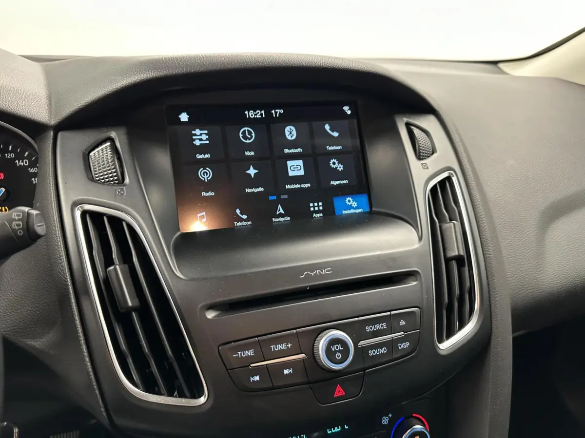 1.5 TDCI Lease Edition TREKHAAK NAVI CRUISE CARPLAY ECC LM.