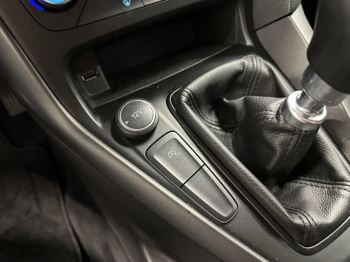 1.5 TDCI Lease Edition TREKHAAK NAVI CRUISE CARPLAY ECC LM.