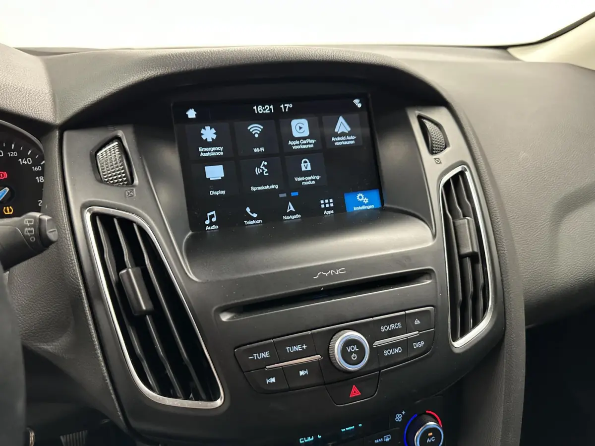 1.5 TDCI Lease Edition TREKHAAK NAVI CRUISE CARPLAY ECC LM.