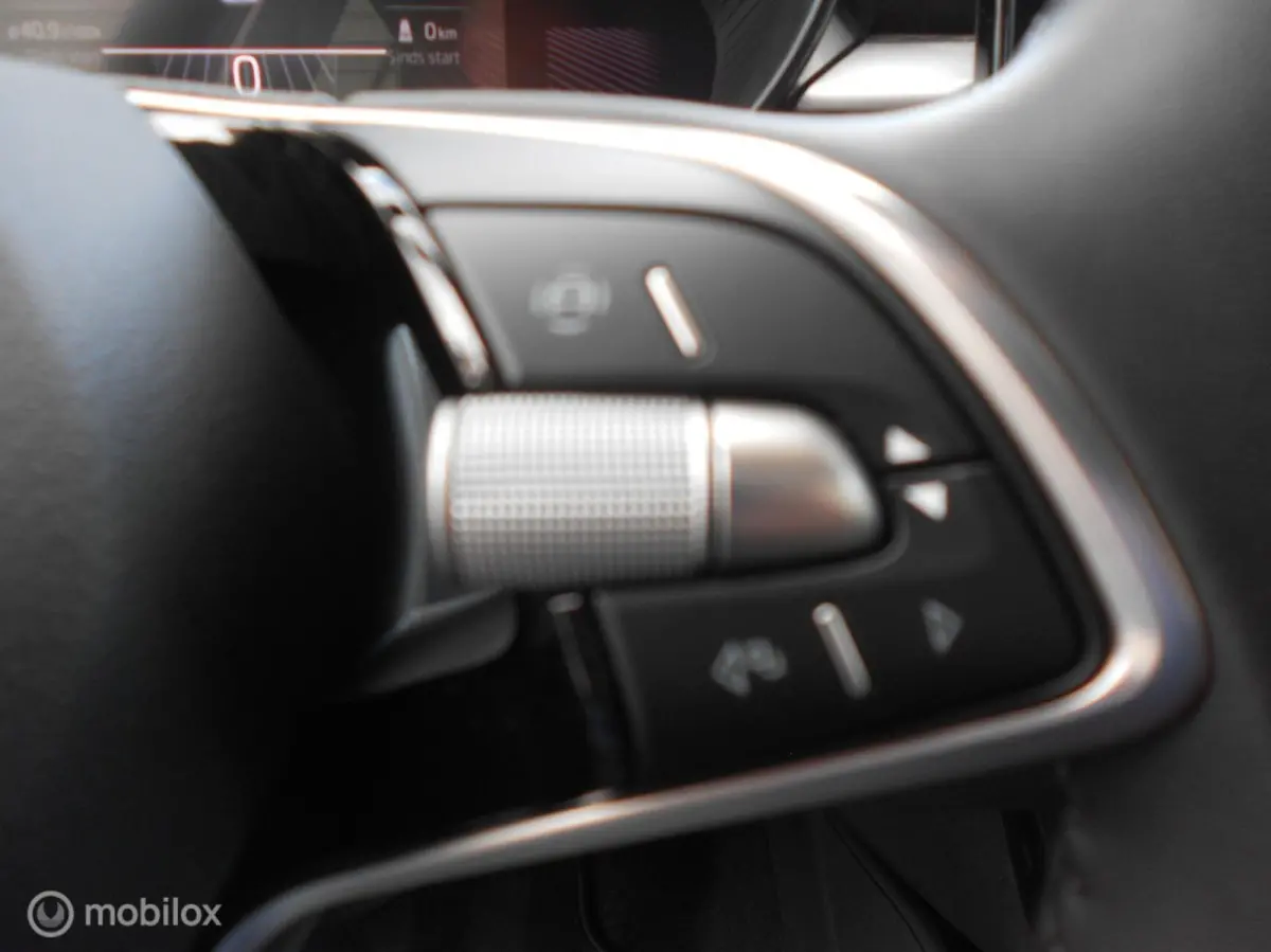1.0 TSI Business Edition Apple Carplay Camera