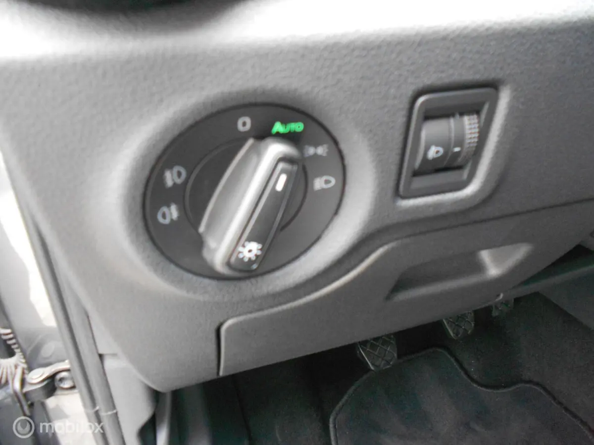 1.0 TSI Business Edition Apple Carplay Camera
