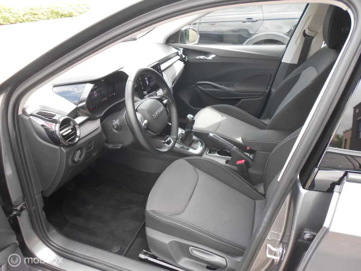 1.0 TSI Business Edition Apple Carplay Camera
