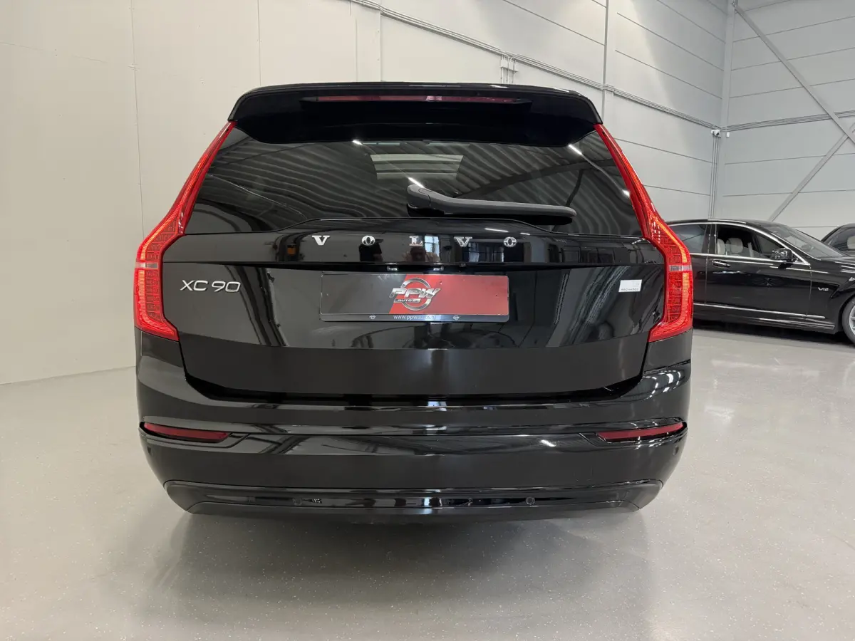 T8 Recharge AWD R-Design PANO/LUCHTVERING/TREKHAAK/SOH 98%/H&K/MEMORY/ZWART LEER/GOOGLE/CARPLAY/ACC/PILOT-ASSIST/20"/PRIVACY/VOLLEDIG VOLVO DEALER HISTORIE