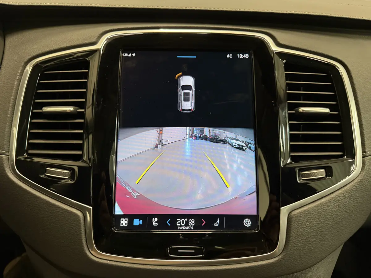T8 Recharge AWD R-Design PANO/LUCHTVERING/TREKHAAK/SOH 98%/H&K/MEMORY/ZWART LEER/GOOGLE/CARPLAY/ACC/PILOT-ASSIST/20"/PRIVACY/VOLLEDIG VOLVO DEALER HISTORIE