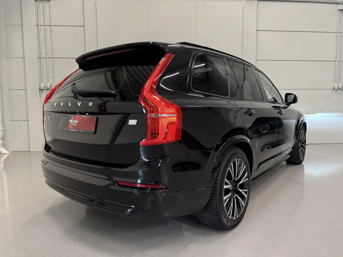 T8 Recharge AWD R-Design PANO/LUCHTVERING/TREKHAAK/SOH 98%/H&K/MEMORY/ZWART LEER/GOOGLE/CARPLAY/ACC/PILOT-ASSIST/20"/PRIVACY/VOLLEDIG VOLVO DEALER HISTORIE