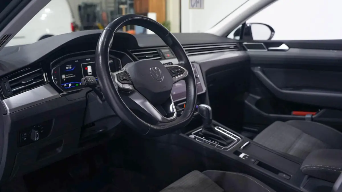 1.5 TSI Business Wegklapbare trekhaak Navi Camera Apple Carplay Voorruitverwarming Virtual cockpit NAP Led koplampen Rijklaar!