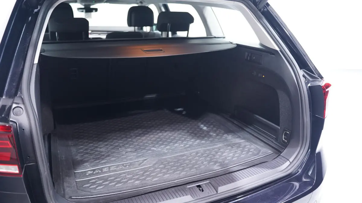 1.5 TSI Business Wegklapbare trekhaak Navi Camera Apple Carplay Voorruitverwarming Virtual cockpit NAP Led koplampen Rijklaar!